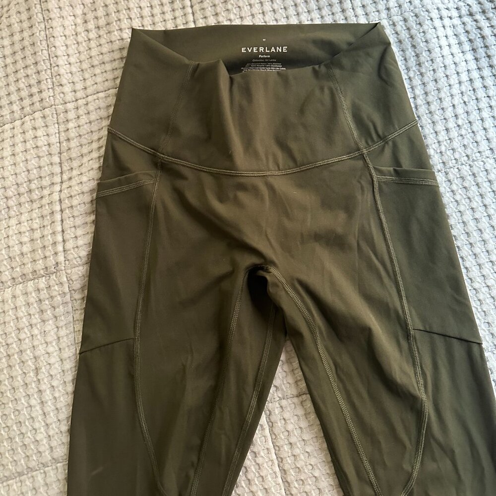 Everlane Perform Pocket Leggings